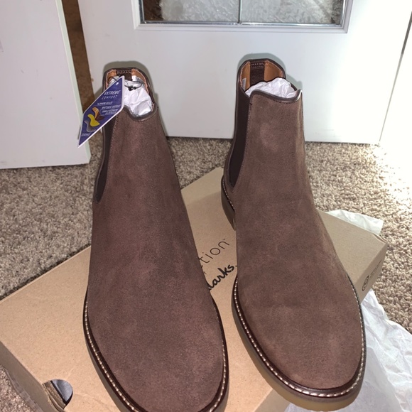 NIB- Clark’s suede boots men’s size 11 comfy memory foam brand name boots - Picture 6 of 8